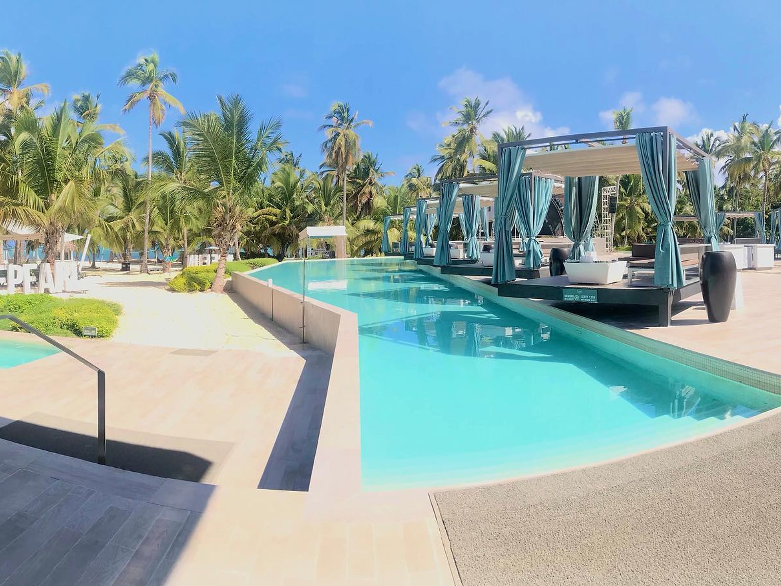 API Beach Club